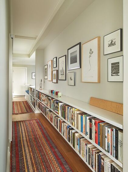 bibliothèque couloir