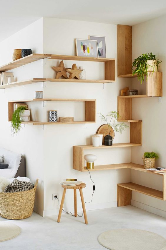 Rangements malins : astuces pour gagner de la place dans sa maison - Côté  Maison