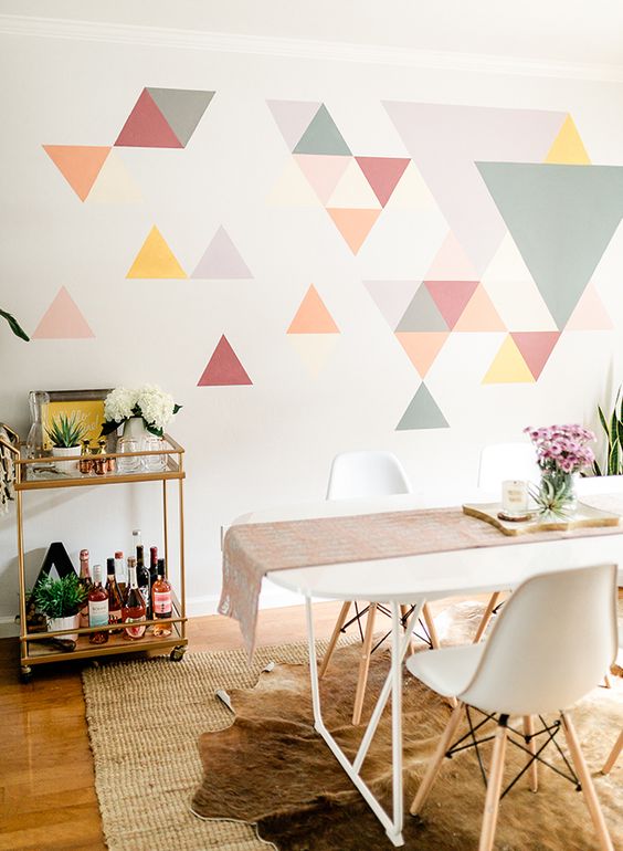 Peinture murale en triangle : 16 idées et inspirations tendance