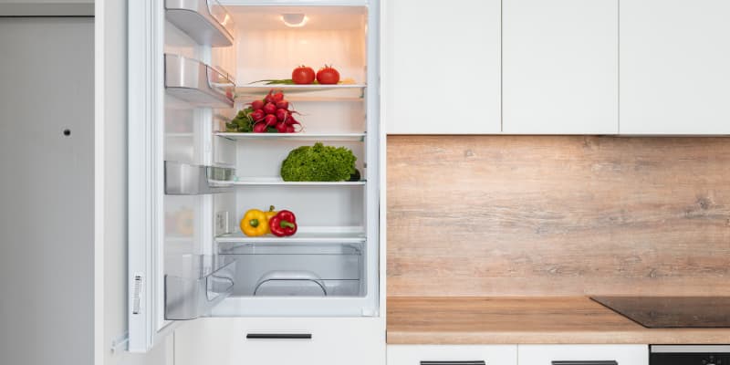 Réfrigérateur : comment inverser le sens d'ouverture d'un frigo ?