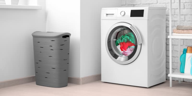 Pourquoi mon lave-linge Whirlpool affiche un code panne F06 ?