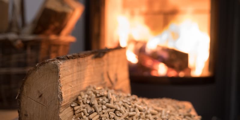 Comment régler la flamme d'un poêle à granulés ?