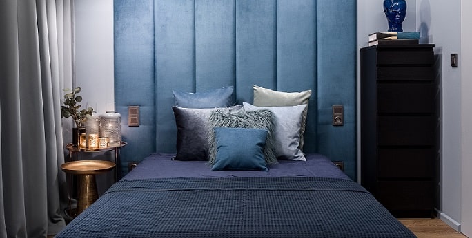 Bleu nuit : 7 idées pour l'apprivoiser dans votre décoration