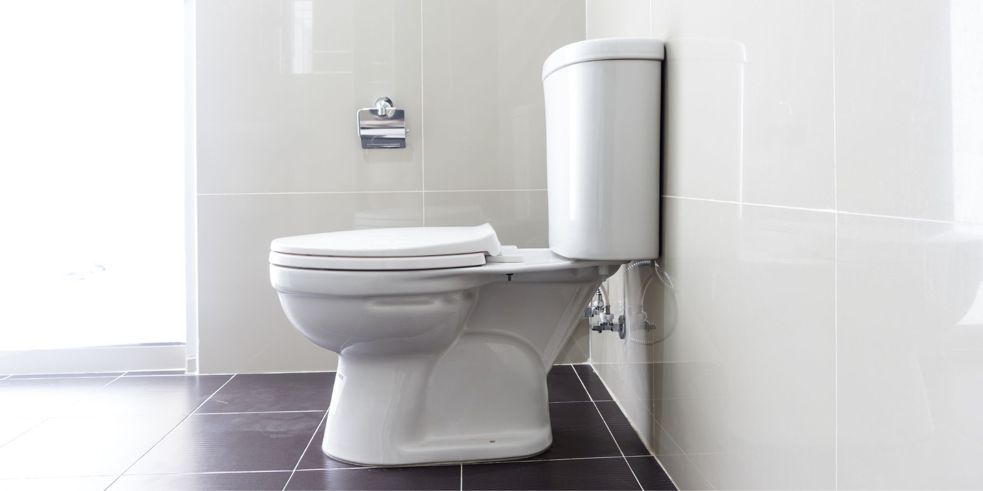 carreler un sol sans retirer les wc