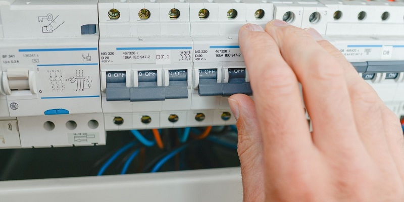 cablage d'une horloge d'un cumulus/chaufe eau  Schéma de câblage électrique,  Interrupteur horaire, Installation electrique maison