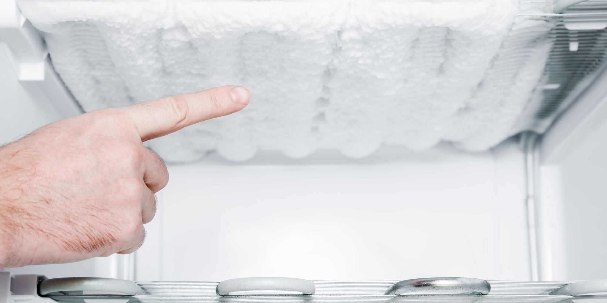 Comment dégivrer un frigo de façon simple et rapide ? MesDépanneurs.fr — free download