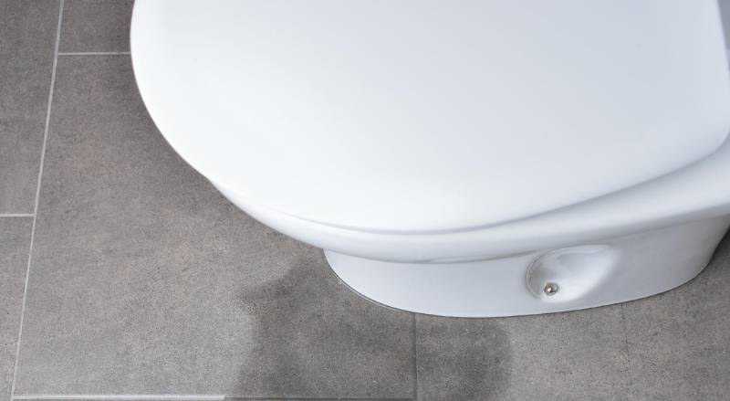 Comment réparer un joint d'étanchéité de toilette