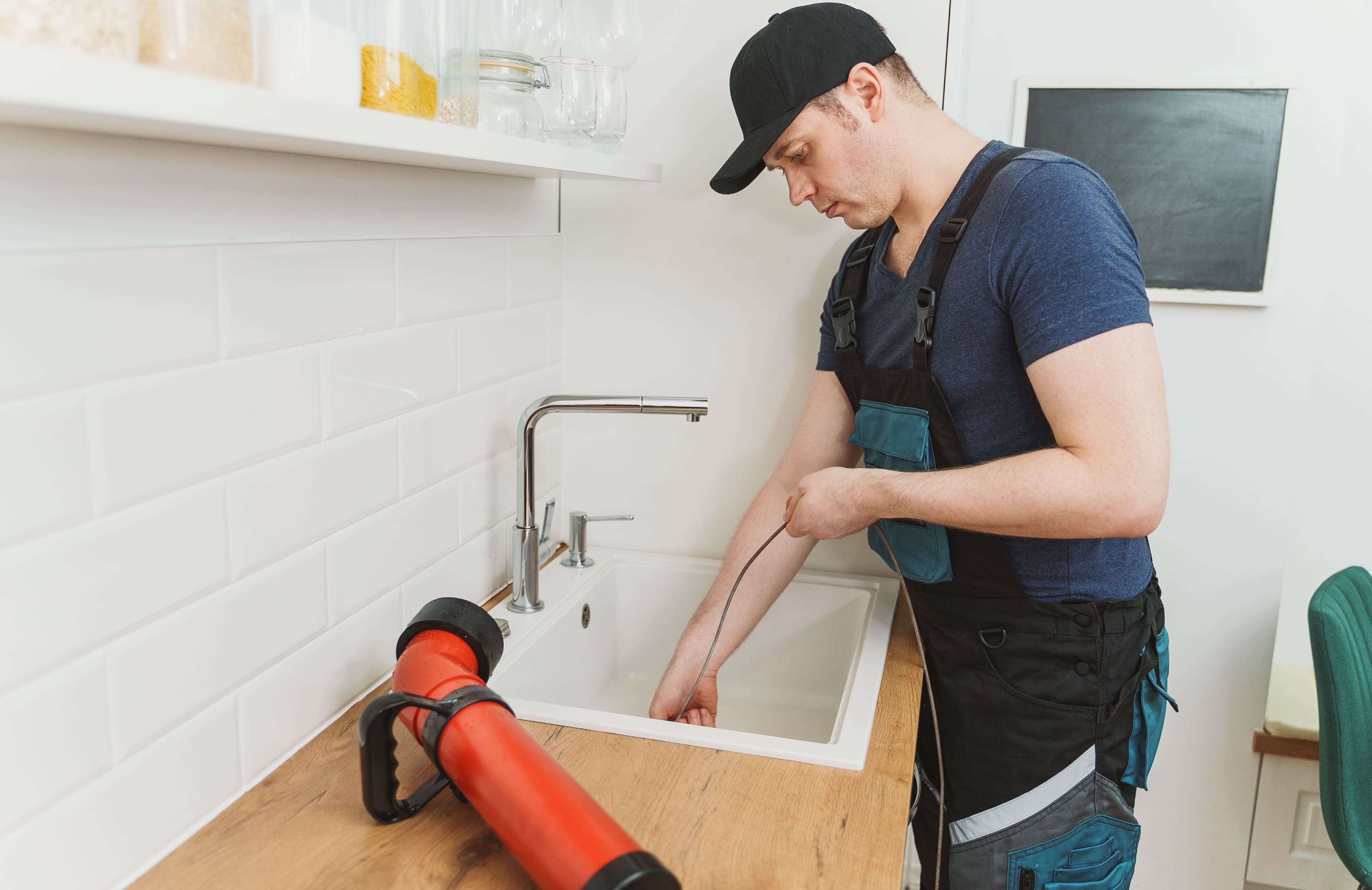 Déboucheur de WC et canalisation par ventouse dégorgeoir