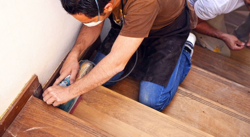 Rénovation d'un escalier en bois : 6 étapes à suivre