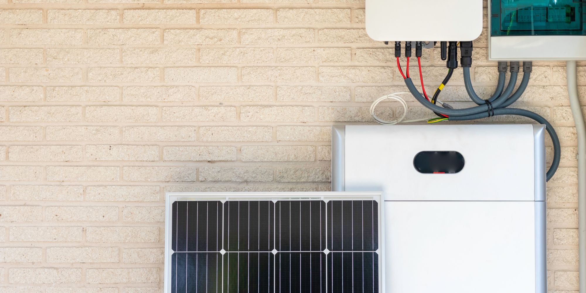 batterie domestique et panneau solaire
