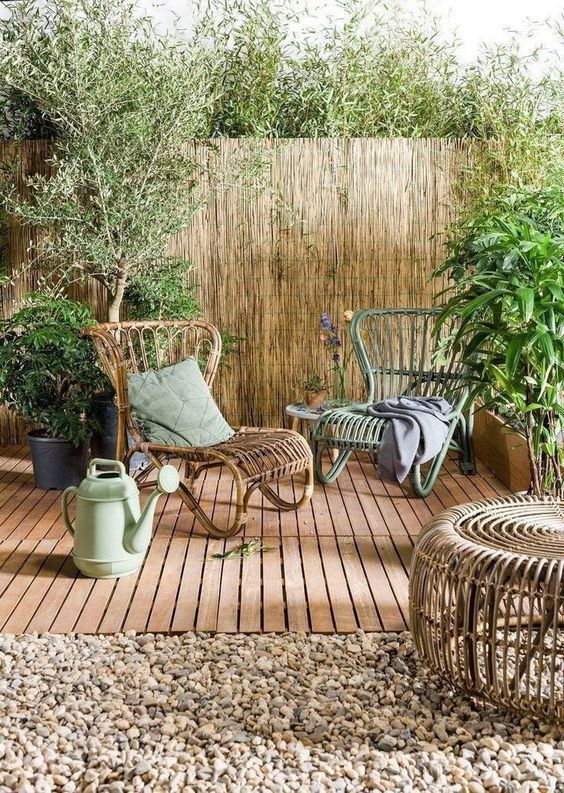 Brise-vue : prix & comparatif pour protéger votre balcon et terrasse