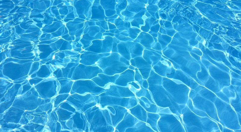 Comment et quand nettoyer efficacement le filtre de votre piscine