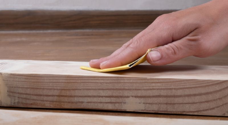 Porte qui Frotte : Pourquoi et Comment la Réparer ? | MesDépanneurs.fr