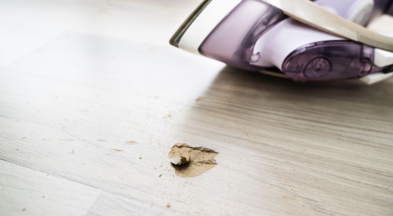 Comment reboucher un trou sur du parquet ?