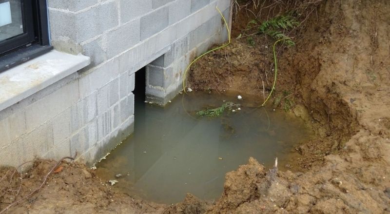 Que faire si le vide sanitaire se remplit d'eau dès qu'il pleut ?