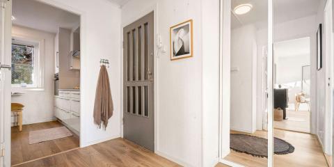 Image d'une entrée dans un appartement ou une maison