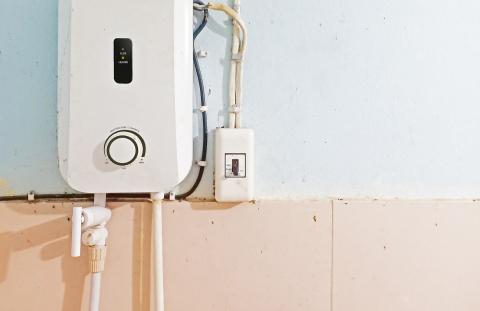 Vieil appareil de chauffage dont il faut se débarrasser